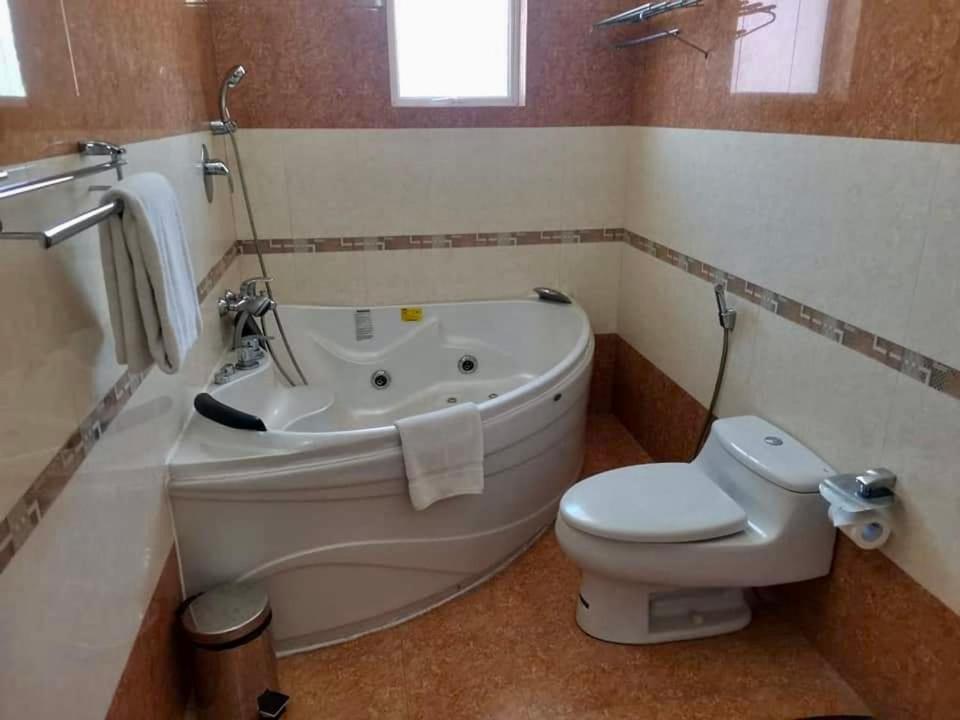 Aradhana Airport Transit Hotel Катунаяка Екстер'єр фото
