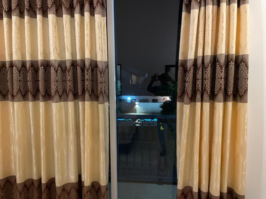 Aradhana Airport Transit Hotel Катунаяка Екстер'єр фото